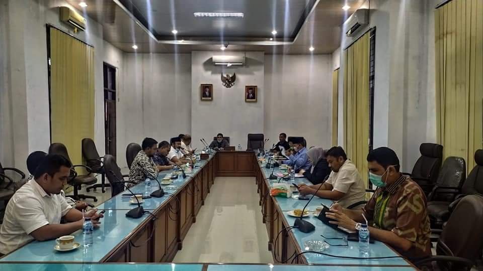 DPRK Aceh Besar dan Pemkab Gelar Rapat Terbatas Terkait Upaya Lanjutan Pencegahan Covid-19