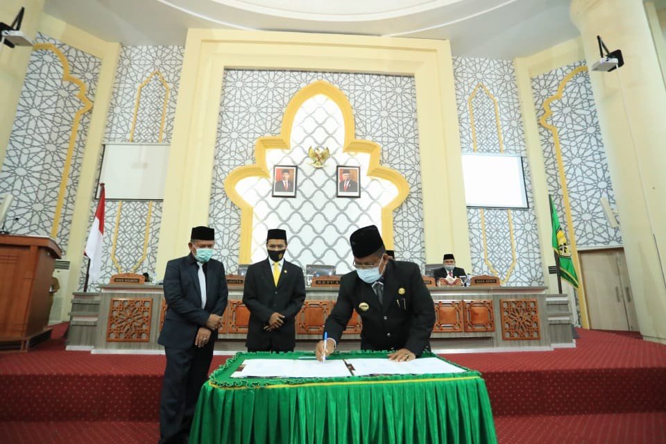 Wali kota dan Ketua DPRK Teken RKUA PPAS 2021