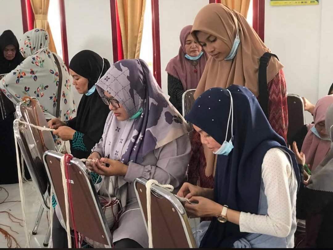 Seni Rupa dan Desain ISBI Aceh Adakan Workshop Macrame