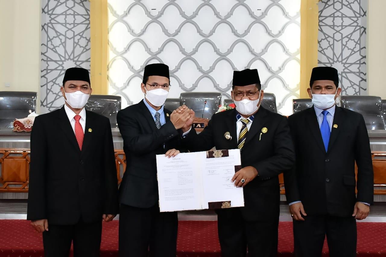 Semua Fraksi DPRK Banda Aceh Terima LPJ Wali Kota, Dewan Apresiasi Kinerja Pemko Banda Aceh