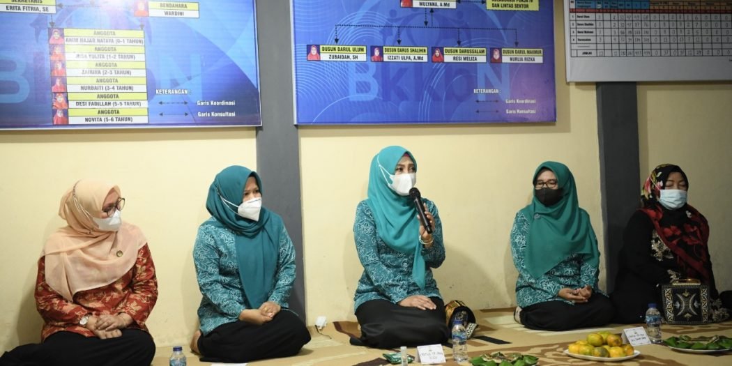Dyah Erti Idawati Resmikan Pilot Project Model Implementasi RGG Percontohan