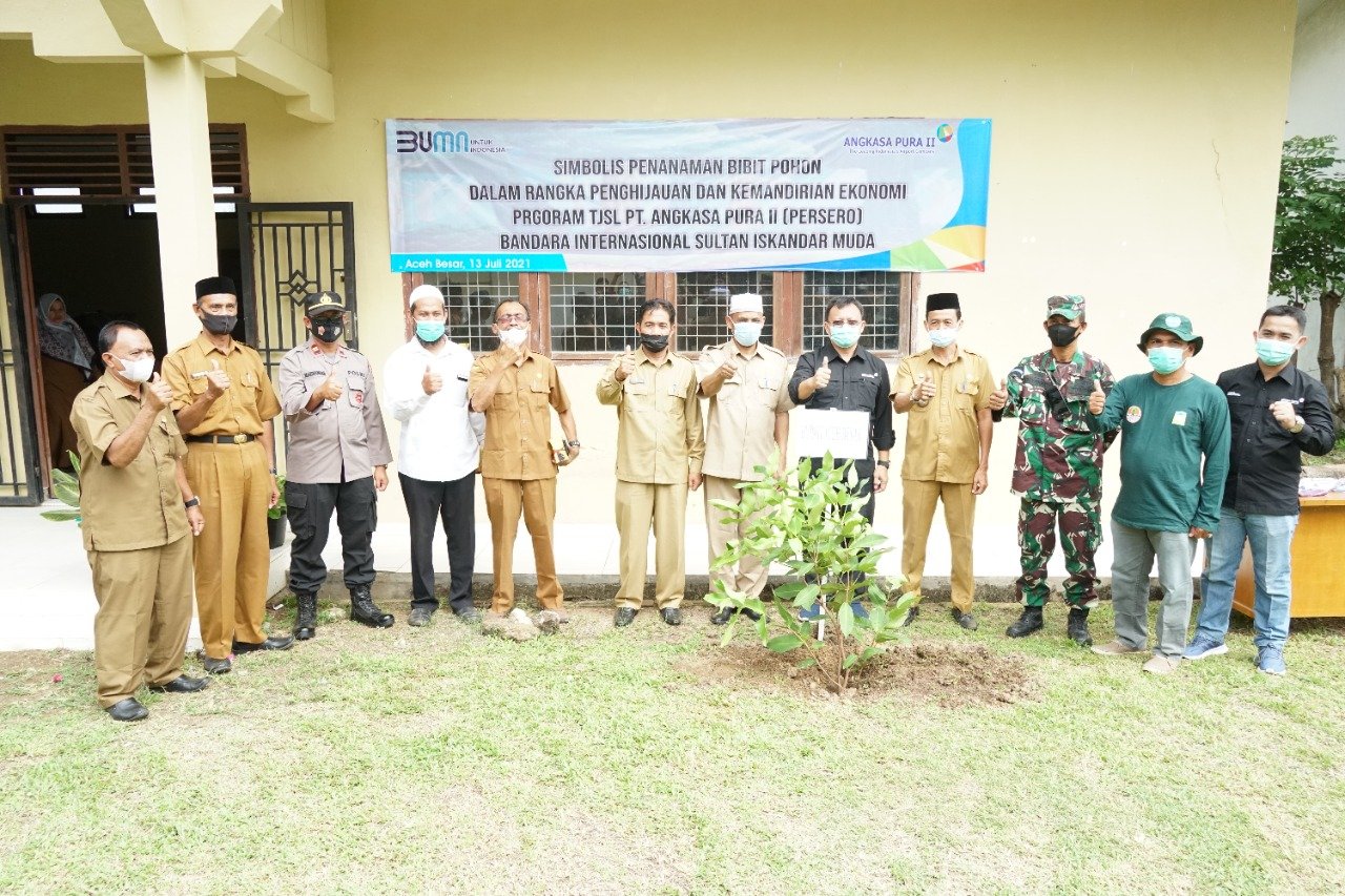 Aceh Besar Terima 1.000 Bibit Pohon Dari Angkasa Pura II