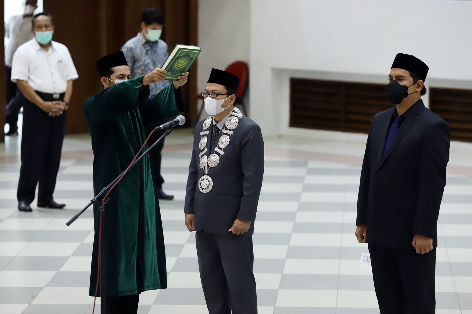 WR I USK Lantik Dekan FEB dan Ketua CDC