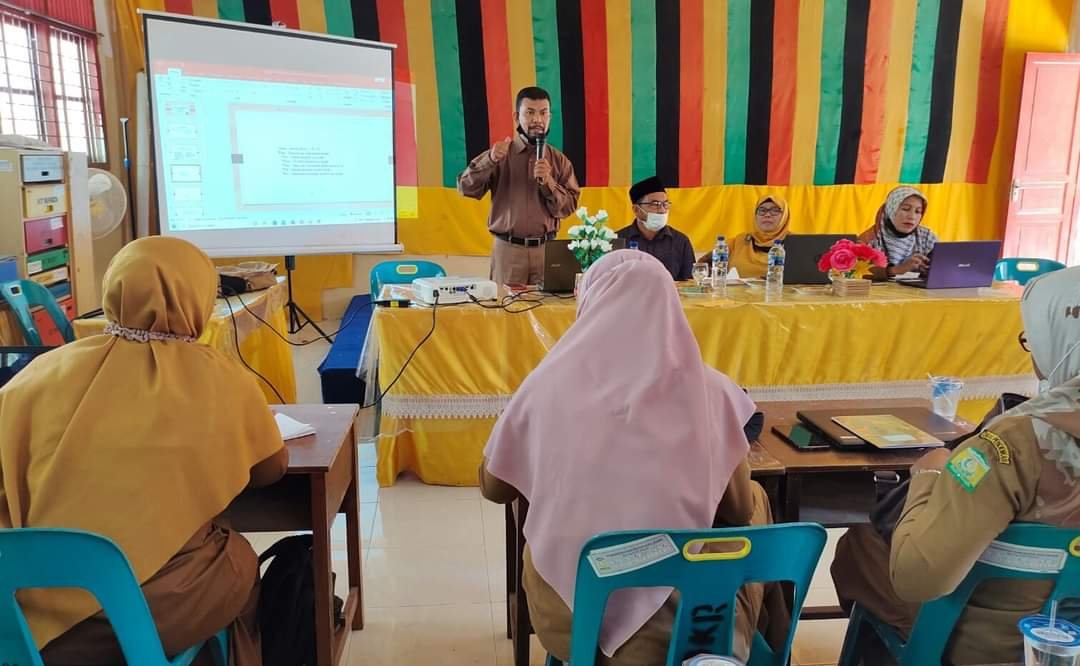 Guru dan Kepala Sekolah Gugus SD Krueng Raya Ikuti Workshop Digital Literasi