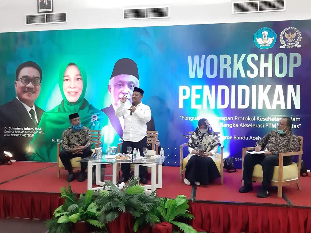 Kadisdikbud Aceh Besar Narasumber Workshop Pendidikan