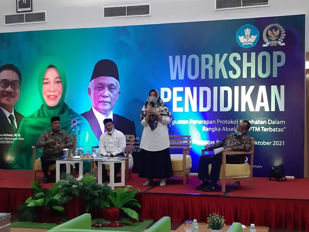 Kadisdikbud Aceh Besar Narasumber Workshop Pendidikan 2 FB IMG 1633542557256