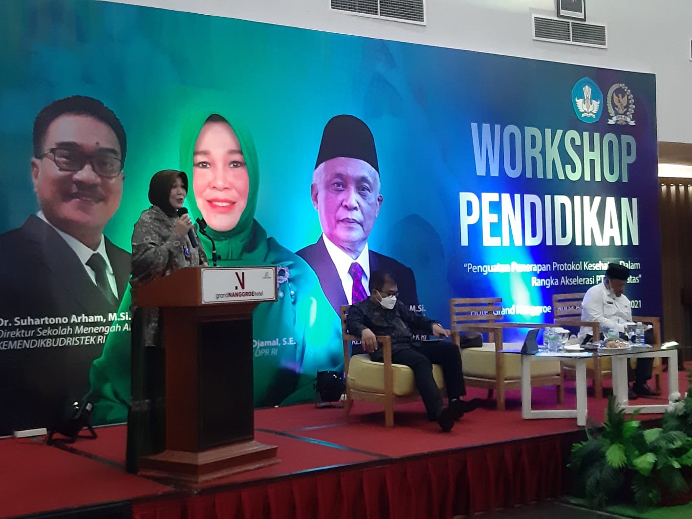 Kadisdikbud Aceh Besar Narasumber Workshop Pendidikan 1 IMG 20211007 WA0001
