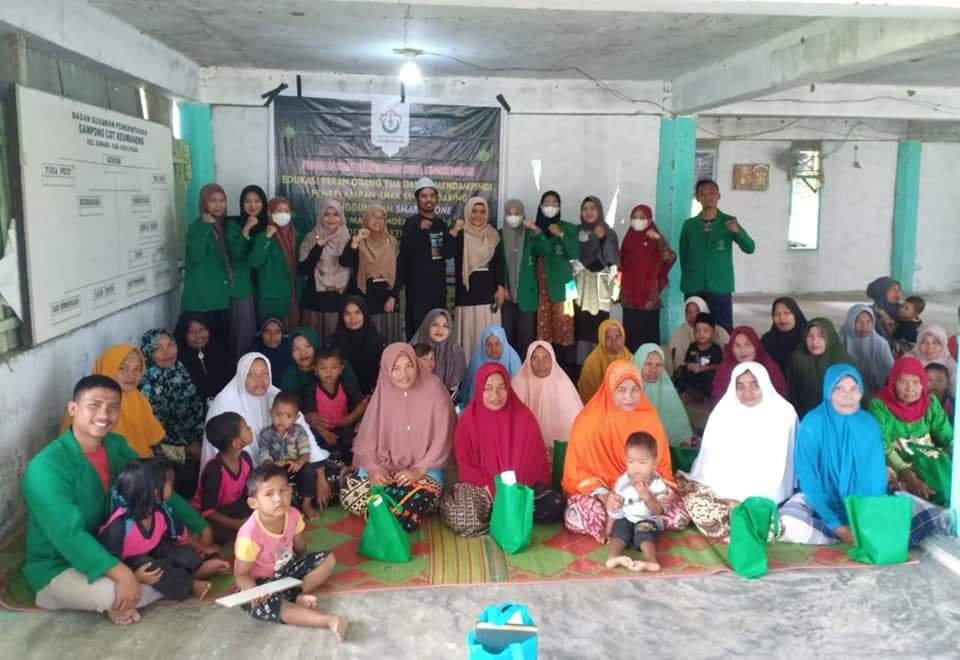 Dosen Matematika Unimal Edukasi Orang Tua Dampingi Anak Belajar Daring Gunakan Smartphone