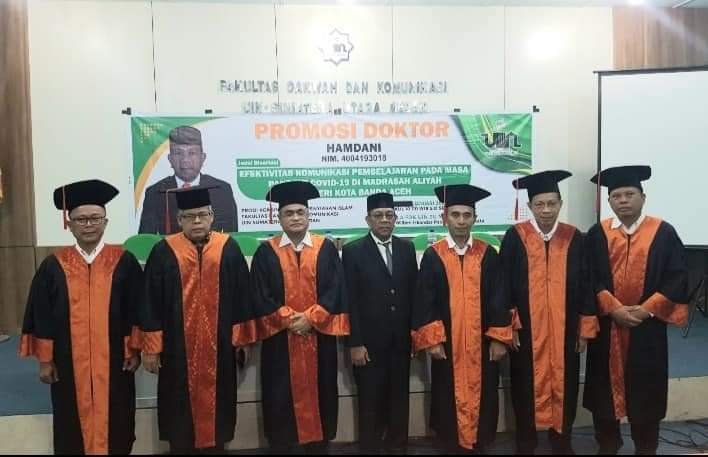 Kabid SMA dan PKLK Disdik Aceh, Hamdani Raih Gelar Doktor di UINSU Medan