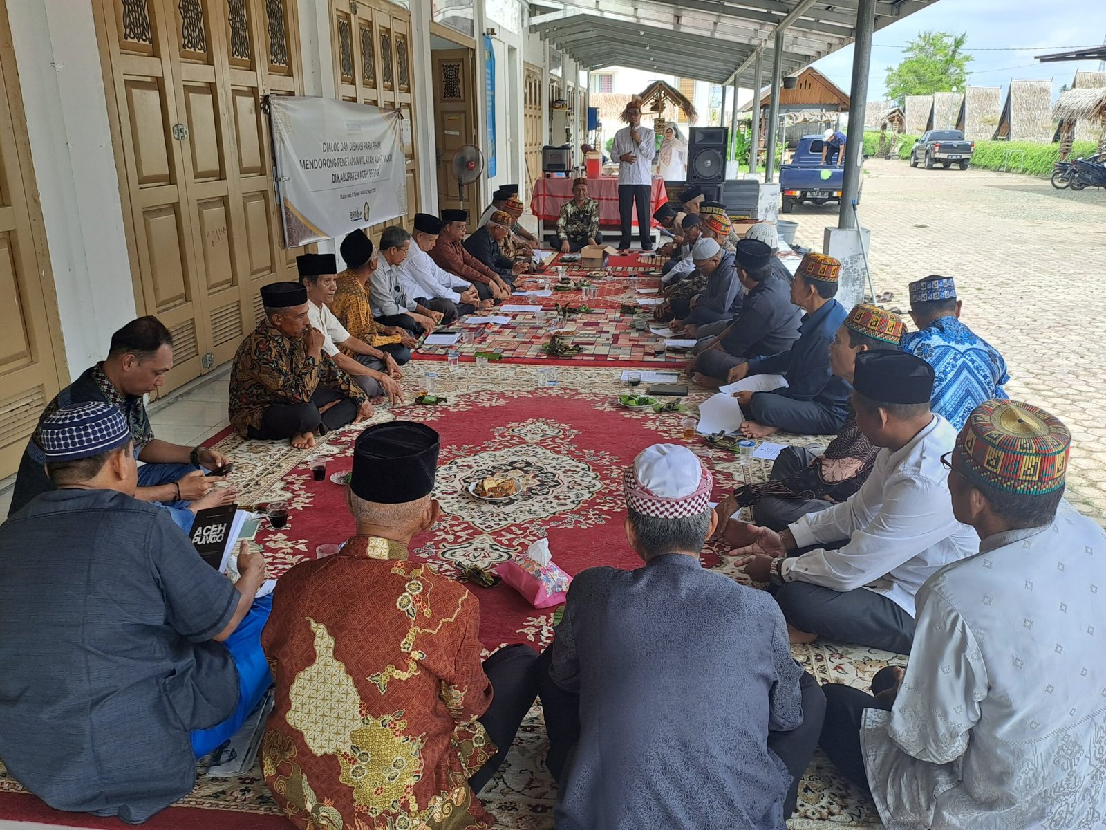 Bersama BRWA, MAA Aceh Besar Gelar Dialog dan Diskusi Terkait Peraturan Bupati No. 17 Tahun 2022 1 20230427 102127 scaled