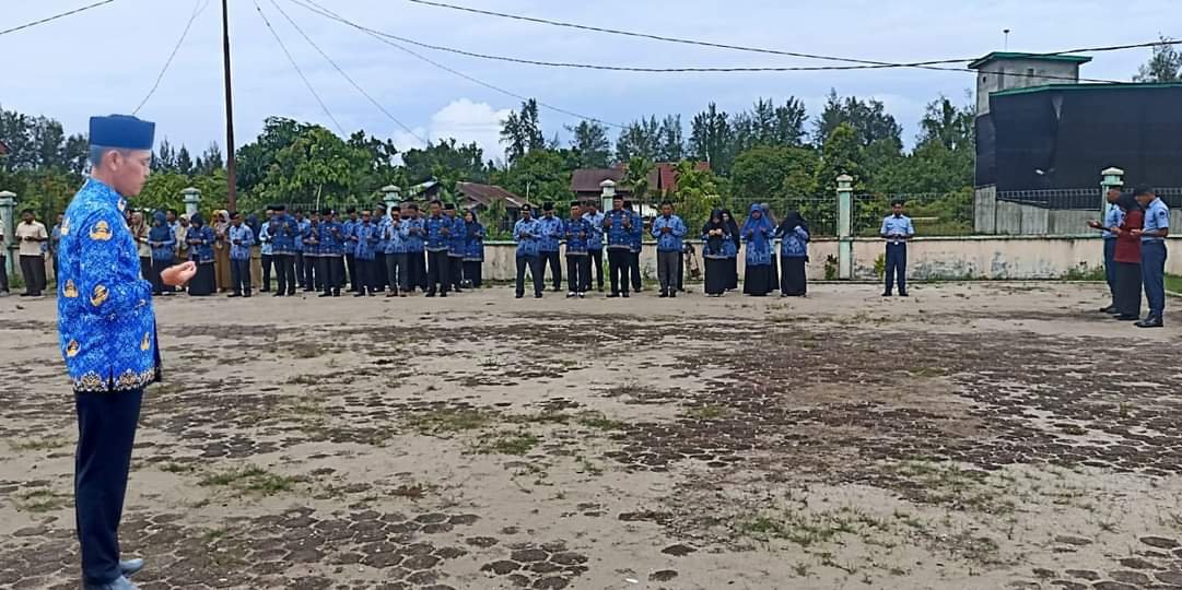 Peringati Hardiknas, Cabdisdik Susi Ambil Lokasi di Sekolah Terpencil