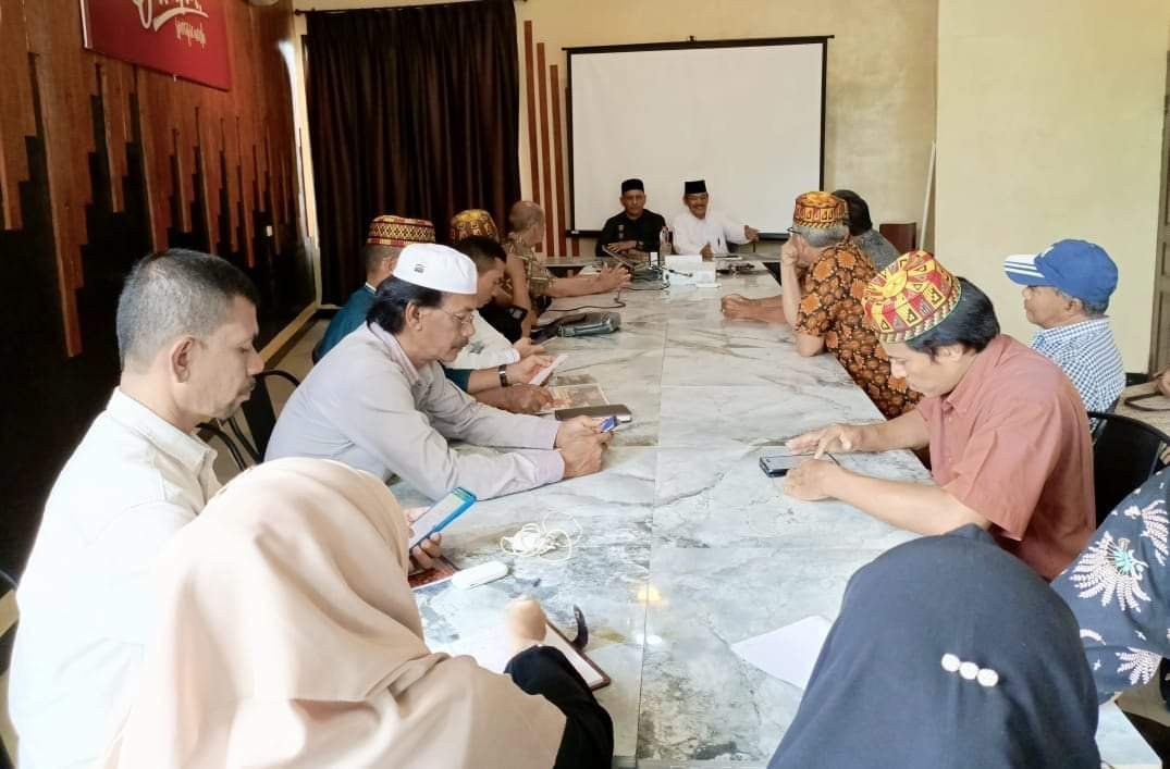 Pengurus MAA Aceh Besar laksanakan FGD Sanksi Adat Pemutusan Pertunangan