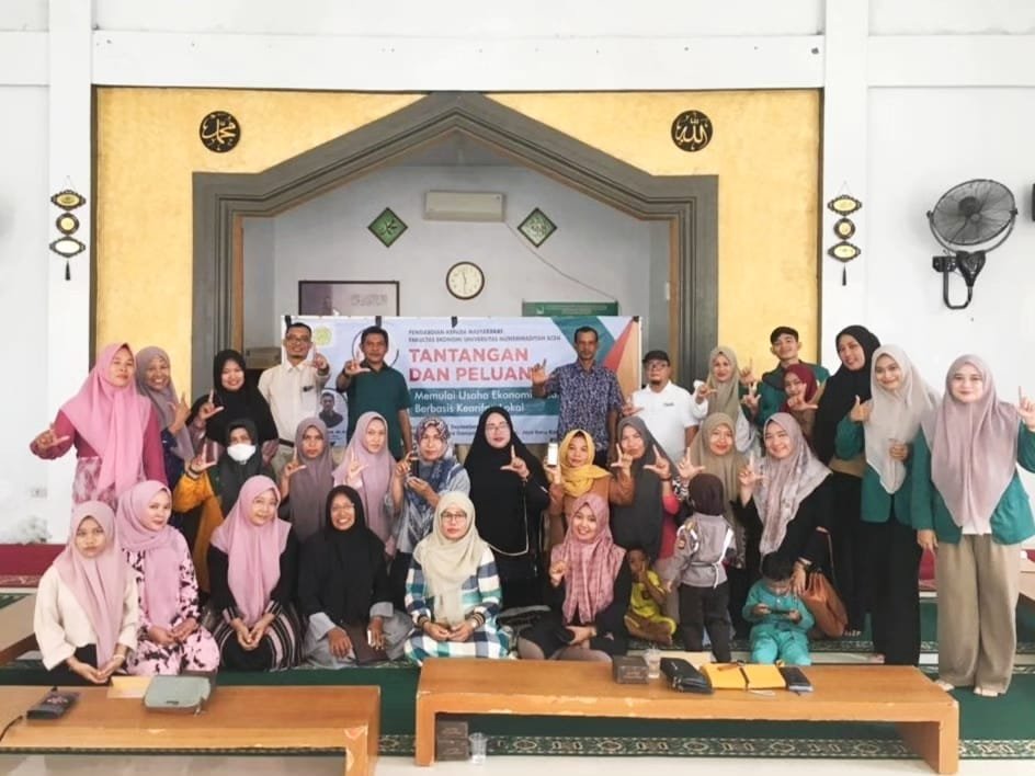 Prodi Manajemen Fakultas Ekonomi Universitas Muhammadiyah Aceh Lakukan Pengabdian Masyarakat