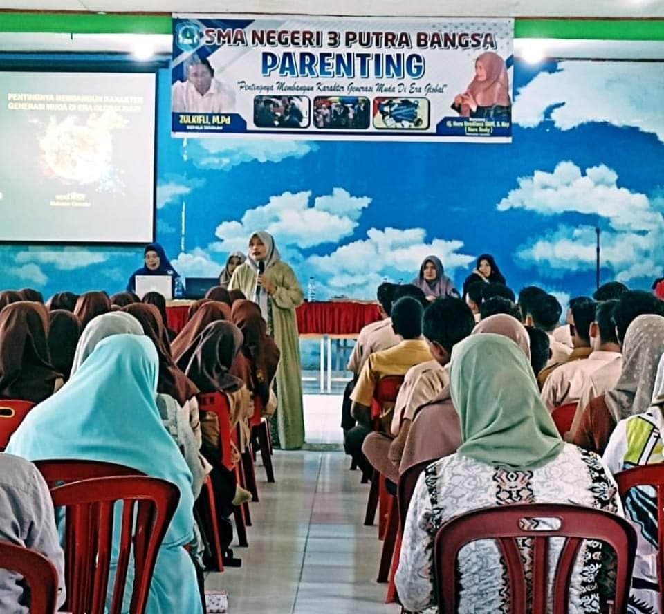 Character Building Siswa SMAN 3 Putra Bangsa Melalui Program Parenting