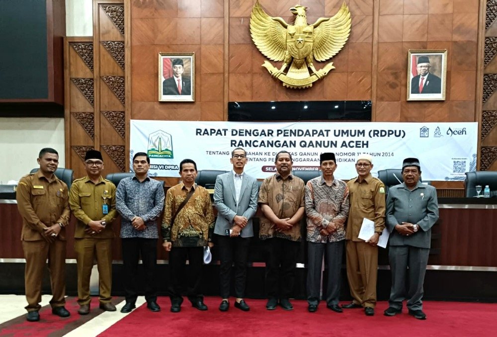 Kepala Disdik Dayah Aceh Besar Ikuti RDPU Bedah Qanun Tentang Penyelenggaraan Pendidikan di Aceh