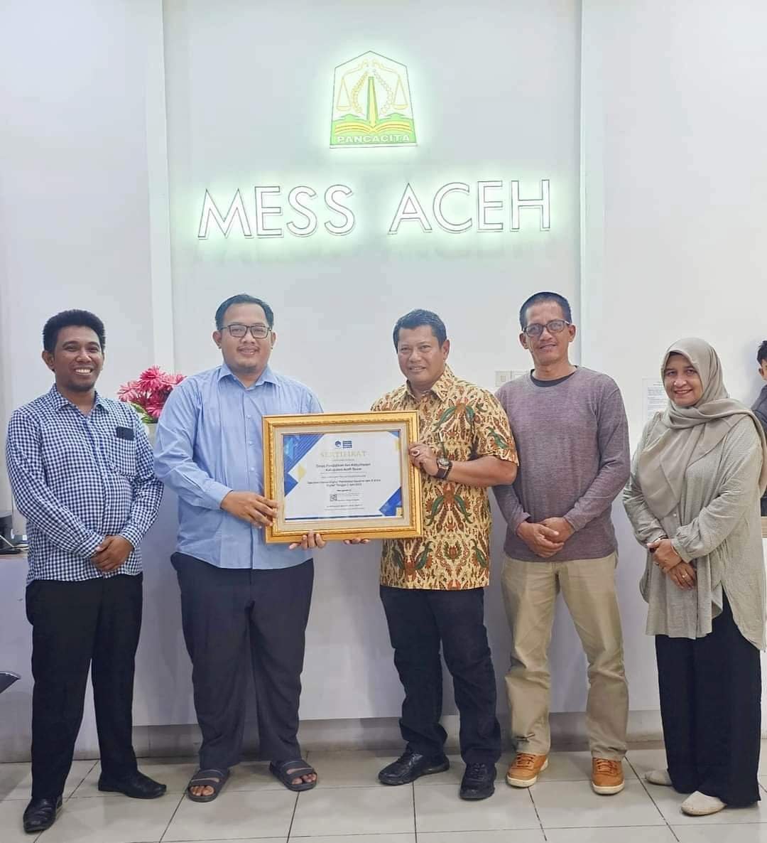 11.000 Siswa Ikuti Literasi Digital, Disdikbud Aceh Besar Terima Penghargaan dari Kemenkominfo