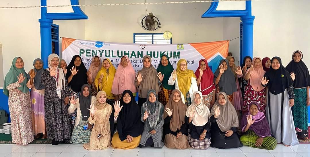 Lamsabang Dapatkan Penyuluhan Hukum terkait Peran Keluarga dalam Mencegah Kekerasan Seksual 1 FB IMG 1706965049956