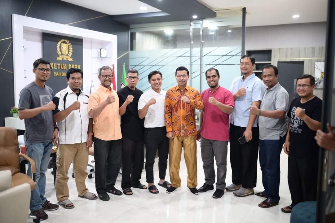 Ketua DPRK Diskusi Prospek Usaha Warkop Bersama Pegiat Komunitas Kopi Takengon