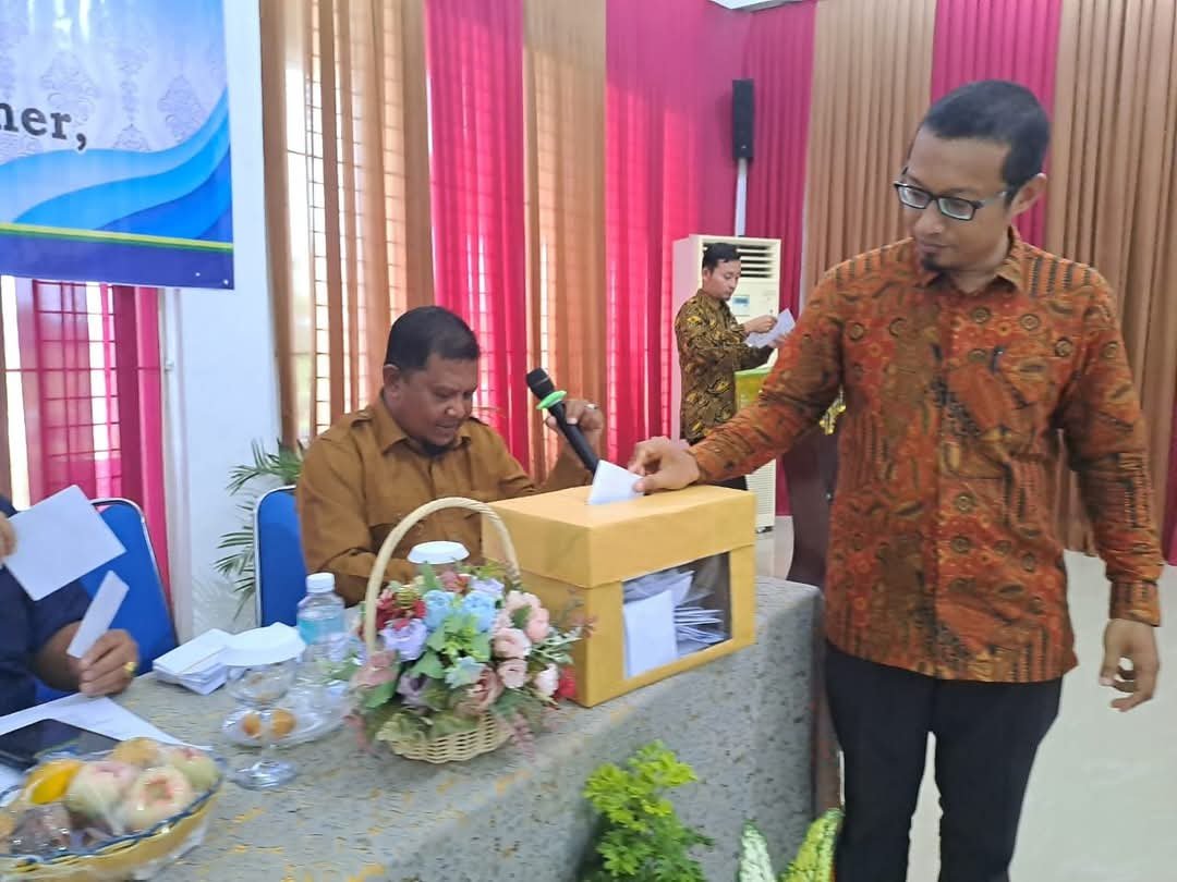 Kepala SMPN Ali Hasjmy, Fakhruddin Terpilih sebagai Ketua MKKS SMP Aceh Besar periode 2025-2028 1 FB IMG 1738658717750