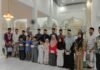 Masjid Baiturrahim Gelar Bukber, Santuni Anak Yatim dan Peusijuk Imum Chiek Baru