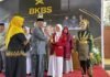 Siswi SMPN 1 Darul Imarah, Leny Zakia Juara 1 Baca Syarah Kitab Kelas IX Program BKBS