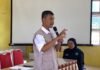 Perkuat Literasi, Sekcam Peukan Bada Jadi Narasumber Workshop Menulis dan Fotografi bagi Mahasiswa KKN Unaya