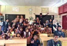 Cegah Anak Konsumtif Sejak Dini, Mahasiswa KKN Kelompok 15 Universitas Abulyatama Edukasi Siswa SD Lam isek