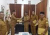 Camat Kuta Baro Serahkan SK Plt kepada Empat Pejabat